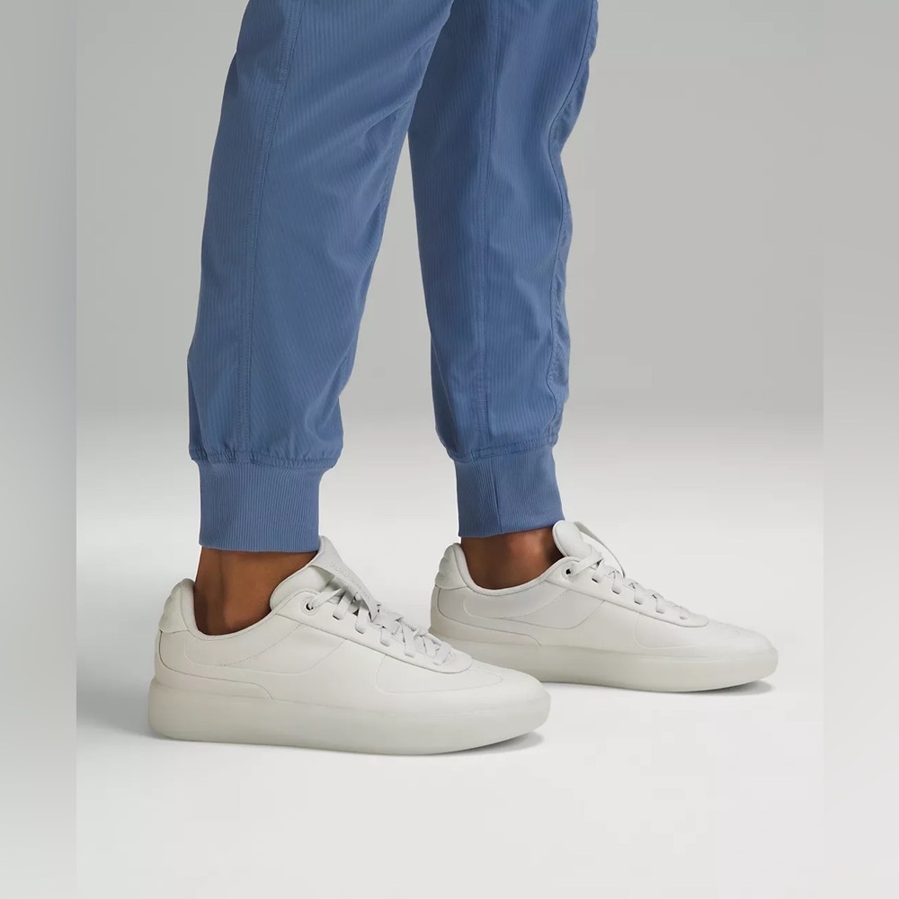 NWT Lululemon Dance Studio Mid-Rise Jogger - Picture 6 of 6